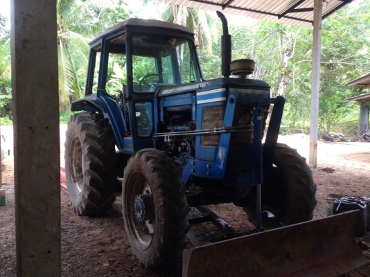 ขายรถไถ FORD 6610  2 เพลารถพร้อมใช้ 0819701072