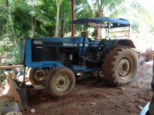 ขายรถไถ FORD นิวฮอนแลนด์ 6640 สวยๆ สนใจโทร 0819701072