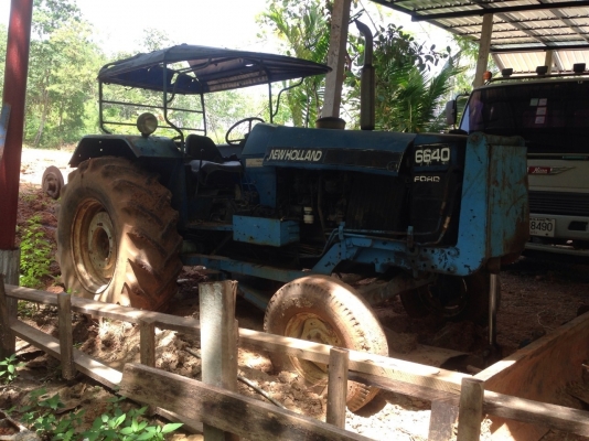 ขายรถไถ FORD นิวฮอนแลนด์ 6640 สวยๆ สนใจโทร 0819701072 ขายรถไถ FORD นิวฮอนแลนด์ 6640 สวยๆ สนใจโทร 0819701072