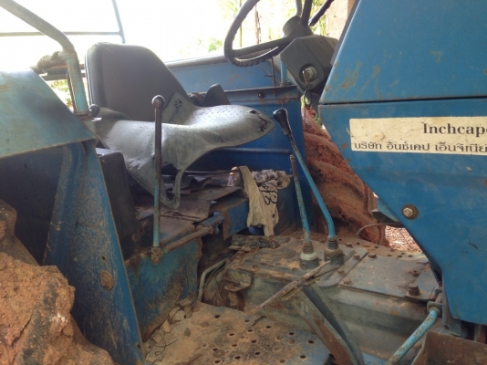 ขายรถไถ FORD นิวฮอนแลนด์ 6640 สวยๆ สนใจโทร 0819701072 ขายรถไถ FORD นิวฮอนแลนด์ 6640 สวยๆ สนใจโทร 0819701072