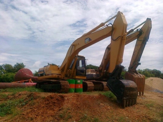 ขายด่วน!! CAT V2 สภาพสวยมากค่ะ