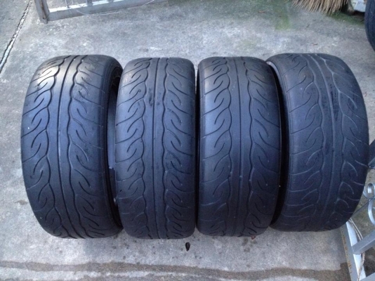 ขายยางAD08 195-50-15 ปี09 ดอกหนา 1ชุด ถูกๆ