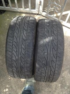 DUNLOP LM 703   215-40-18 ปลายปี11  มี1คู่ดอก95\% ถูกๆ