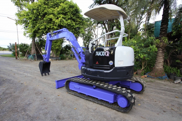ขายรถขุด CAT/MITSUBISHI MM30CR นำเข้าจากญี่ปุ่น ตัวตูดกลมรุ่นใหม่ สนใจติดต่อ 086-7757900
