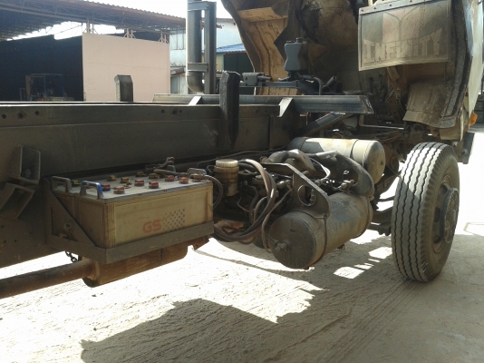 ขาย MITSUBISHI FUSO FN 527 195 แรงม้า เครื่อง 6D16 ยางใหม่ 10เส้น ได้เกียร์ 2 ลูก