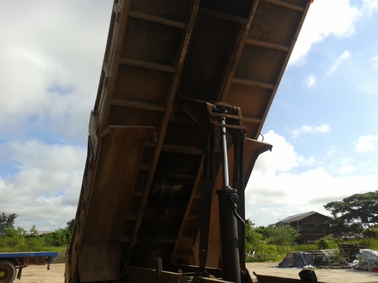 ขาย MITSUBISHI FUSO FN 527 195 แรงม้า เครื่อง 6D16 ยางใหม่ 10เส้น ได้เกียร์ 2 ลูก