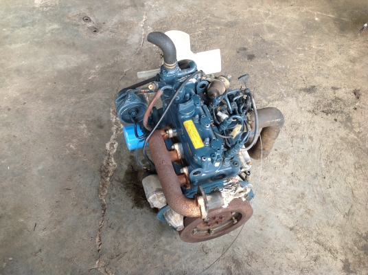 ขายเครื่อง 3 สูบ ดีเซล ยี่ห้อ คูโบต้าเก่าญี่ปุ่น 3 สูบ รุ่น D662 ขนาด17.5 แรงม้า สภาพสวย