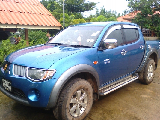 MITSUBISHI TRITON 4x4 เครื่อง 2.5 โฟวีลแท้ รถสวย ภายในสะอาด