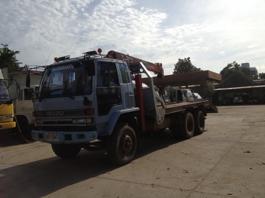 ISUZU Rocky 210 hp ติดเครน UNIC 3.3 ตัน 3 ท่อน