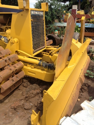 รถแทรกเตอร์  D20-6  โซ่ดี ช่วงล่างดี พร้องใช้งาน