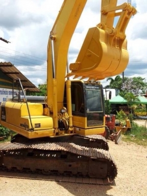 ขายด่วน!!! KOMATSU PC 200-8 ไมล์ 9000ชม. สภาพสวยค่ะ พร้อมใช้งาน เอกสารเล่มทะเบียน