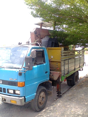 รถ 6 ล้อ ติดเครน 3 ตัน