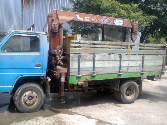 รถ 6 ล้อ ติดเครน 3 ตัน