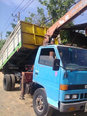 รถ 6 ล้อ ติดเครน 3 ตัน