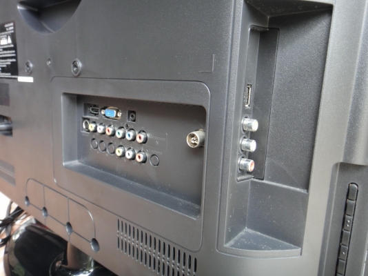 จอ LCD 24 นิ้ว ของ TCL จอ LCD 24 นิ้ว ของ TCL