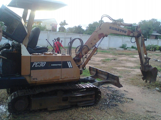 รถแม็คโคเล็ก PC30 รุ่น3 รถเฃ็คใหม่ทั้งคัน หลายรายการรถพร้อมใช้ รอดูรูปภาพก่อนครับ ทุกจุดไม่มีเยิ้ม พร้อมใช้งาน ราคาต่อรองกันได้ครับ 0862465934