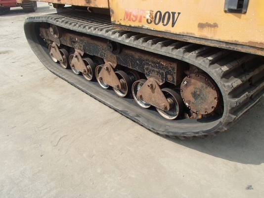 ขายรถดรัม ตีนตะขาบ MOROOKA MST800V สภาพดี ใช้งานได้ตามปกติถึงไทยแล้วครับ โทรมานะ 0859049669