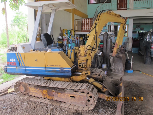 ขาย KOMATSU PC 30-5