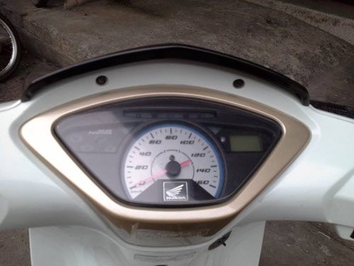 Wave 125 i ปี 53 รถบ้าน เดิมๆ เครื่องแน่นๆ หลุดจำนำ ไม่มีเล่ม แต่มีสำเนาหน้าเล่ม และสัญญาซื้อขายให้ เหมาะสำหรับใช้งานตจว. หรือขายต่อ คุ้มแน่นอนจ้า ราคาต่อรองกันได้