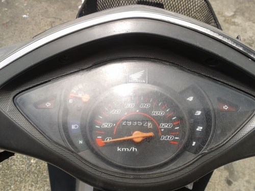 wave100s ปี 50สีเทา  เครื่องดีแน่นๆเดิมๆ ชุดสีสวย เอกสารครบ มาลองขับได้จ้า