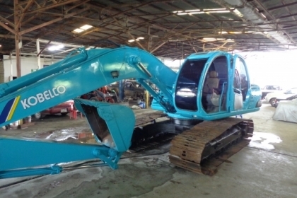 ขาย Kobelco SK200 M5 สวย พร้อมใช้ โทร 088-4501277