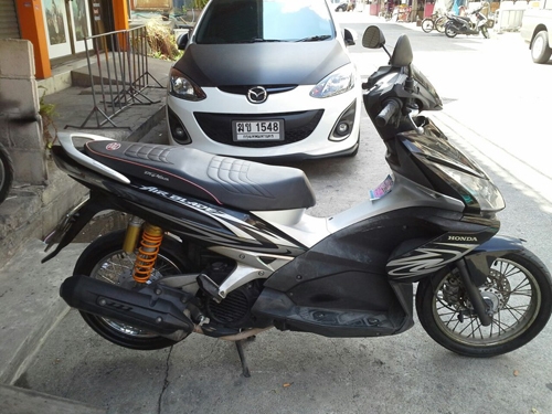 airblade ปี 50 สีเทา ดำ รถบ้าน เครื่องเดิมๆ แน่นๆ ไม่หลวม ไม่มีควันขาว  เอกสารครบ คุ้มแน่นอน