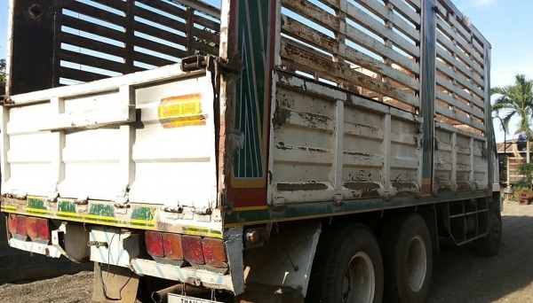 MITSUBISHI FUSO FN527 TURBO - 220 HP 6D16 TF0273 สิบล้อ 2 เพลา กระบะเหล็กคอกสูงเกษตรไม่ดั๊มพ์สภาพสวย เครื่องแน่นแรงดี หัวเก๋งสีสันบางเดิมๆภายในเก๋งคอนโซลสวยครบ หัวยกไฟฟ้า แอร์ พวงมาลัยเพาเวอร์ ระบบเบรคทริ๊ปฟี้ ช่วงล่างคัชซีสวยเบรคใหญ่แล้ว ยางสภาพดี 70\% พร MITSUBISHI FUSO FN527 TURBO - 220 HP 6D16 TF0273 สิบล้อ 2 เพลา กระบะเหล็กคอกสูงเกษตรไม่ดั๊มพ์สภาพสวย เครื่องแน่นแรงดี หัวเก๋งสีสันบางเดิมๆภายในเก๋งคอนโซลสวยครบ หัวยกไฟฟ้า แอร์ พวงมาลัยเพาเวอร์ ระบบเบรคทริ๊ปฟี้ ช่วงล่างคัชซีสวยเบรคใหญ่แล้ว ยางสภาพดี 70\% พร