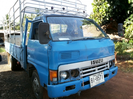 ***ขายแล้วครับขอบคุณ Truck2hand ขายตัด6ล้อ isuzu ks 110hp 4bd1 110แรงฝาขาวยอดนิยม หัวยกได้ พ.พาวเวอร์ ช่วงล่างเดิม คัสซีมีตำหนิ 1จุดปะมา (ตามรูป) ยาง7.50 คู่หน้าดี หลังพอใช้ เกียร์ดี เบรคดี ระบบไฟปกติ เก็บนิดหน่อย พร้อมใช้ เอกสารเล่มทะเบียน ราคาต่อรองได้เ