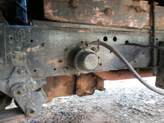 ***ขายแล้วครับขอบคุณ Truck2hand ขายตัด6ล้อ isuzu ks 110hp 4bd1 110แรงฝาขาวยอดนิยม หัวยกได้ พ.พาวเวอร์ ช่วงล่างเดิม คัสซีมีตำหนิ 1จุดปะมา (ตามรูป) ยาง7.50 คู่หน้าดี หลังพอใช้ เกียร์ดี เบรคดี ระบบไฟปกติ เก็บนิดหน่อย พร้อมใช้ เอกสารเล่มทะเบียน ราคาต่อรองได้เ