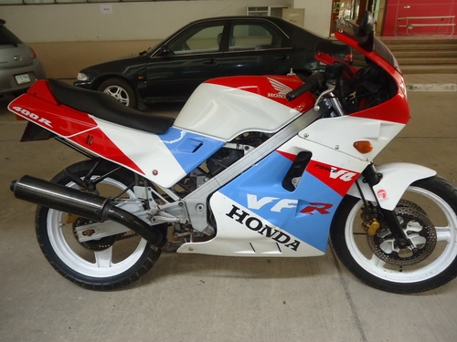 VFR 400 ฿37,500.-