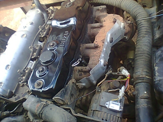 ขาย 6 ล้อ NPR คัสซีสวยตลอดเส้น เครื่อง 4BE1 110 แรงม้า เกียร์สั้น ยกหัวได้ ยางใหม่ 6 เส้น พวงมาลัยพาวเวอร์ ทะเบียนเต็มพร้อมโอน