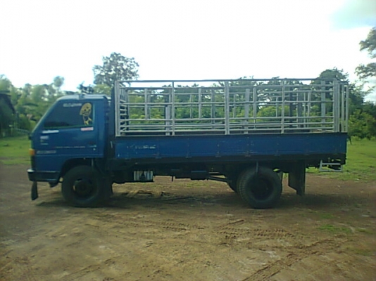 ขาย 6 ล้อ NPR คัสซีสวยตลอดเส้น เครื่อง 4BE1 110 แรงม้า เกียร์สั้น ยกหัวได้ ยางใหม่ 6 เส้น พวงมาลัยพาวเวอร์ ทะเบียนเต็มพร้อมโอน