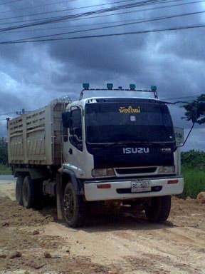 อีซูซุ เดคก้า 270 แรงม้า ปี 46 ยูโรวัน กระบะสามมิตรลอนเฉียง