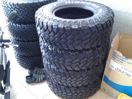 ยาง maxxis 764 ปี2011 ดอกยังสวยๆครับ