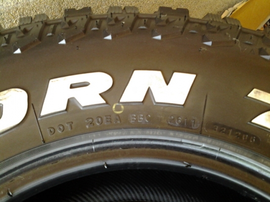 ยาง maxxis 764 ปี2011 ดอกยังสวยๆครับ