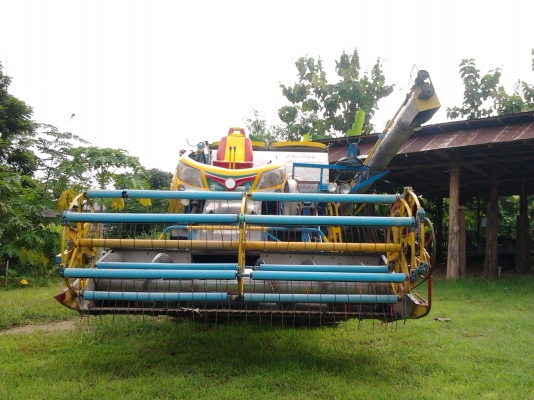 ขายด่วน.... รถเกี่ยวข้าว 2.5ตัน (580,000บาท)