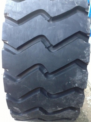 รับแกะดอกยางเพื่อยืดอายุการใช้งานก่อนส่งโครงเข้าหล่อดอกคะ