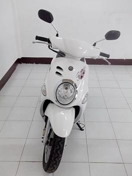 ขาย yamaha fiore สีขาว-แดง ปี 54