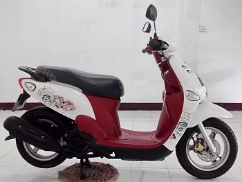 ขาย yamaha fiore สีขาว-แดง ปี 54
