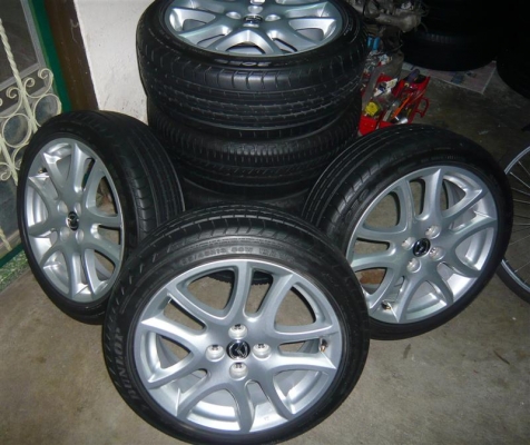 ล้อ mazda2ขอบ 16 พร้อมยาง195/45/16 สภาพใหม่ เงา สวยปิ๊ง