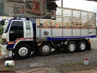 ขายดาวน์รถ 12 ล้อดัมพ์ ISUZU ROCKY 195 แรงม้า กระบะอะลูมิเนียมคอกเสมอหัว ขายดาวน์ 650000 ผ่อนต่อ 20000 X 31 = 620000 ราคารวม 1270000