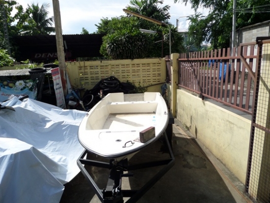 เรือไฟเบอร์ 12 ฟุตพร้อมเทเลอร์