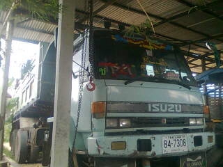 ขายรถ 10 ล้อดัมพ์ ISUZU ROCKY 210 แรงม้า กระบะเหล็กคอกเสมอหัว ราคา 1100000