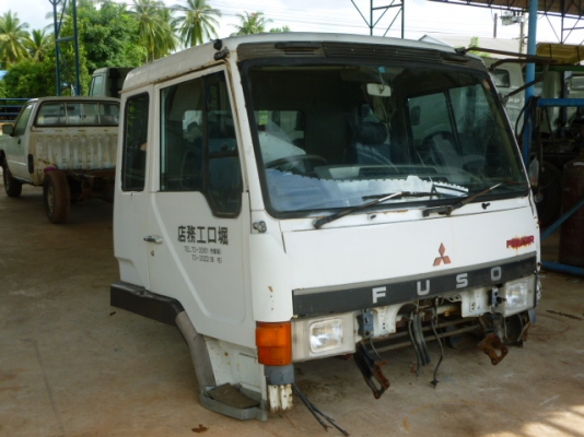 แสงฟ้าเต้นรถ///ขายหัวเก๋งเก่าญี่ปุ่น FUSO-527 ตาเหลี่ยม สภาพสวย