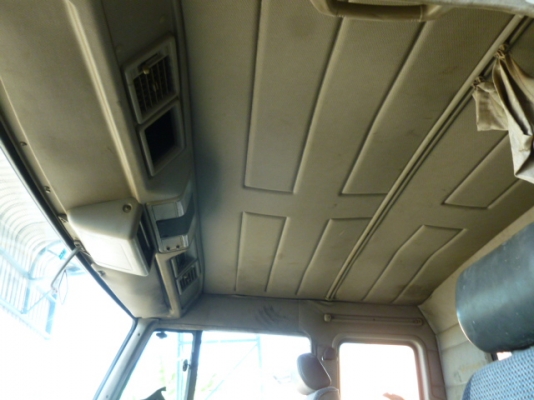 แสงฟ้าเต้นรถ///ขายหัวเก๋งเก่าญี่ปุ่น FUSO-527 ตาเหลี่ยม สภาพสวย