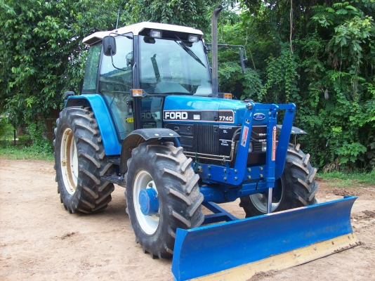 Ford 7740