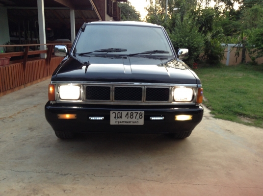 รถ big m 4ประตู วางเครื่องJ ติดแก็สหน้าใช้