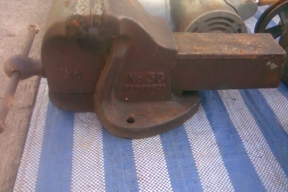 สภาพพร้อมใช้งานครับขนาด 6 นิ้วไม่คอนครับแน่นครับราคานี้คุ้มครับเมคอินอังกฤษครับ