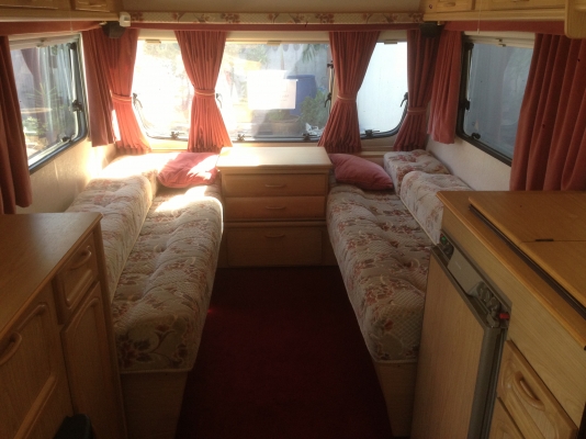 ---- ขายรถ caravan รถบ้าน สภาพใหม่ นำเข้าจากอังกฤษแท้ ๆๆ------