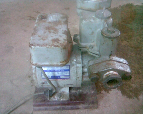 ปั้มน้ำmakitaปั้มน้ำmakita สภาพเดิมๆครับ